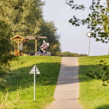 Ferienwohnung Ostseeblick Mit Balkon Вустров Екстериор снимка